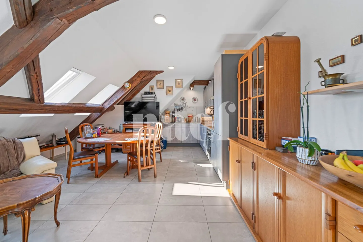 Apartment with 4 rooms in the attic in Cottens for sale - Photo 2 of 7