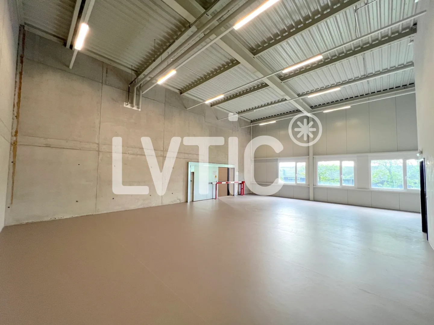 Capannone logistico di 1900 m2 in affitto vicino a Bussigny - Echandens - Foto 10 di 12