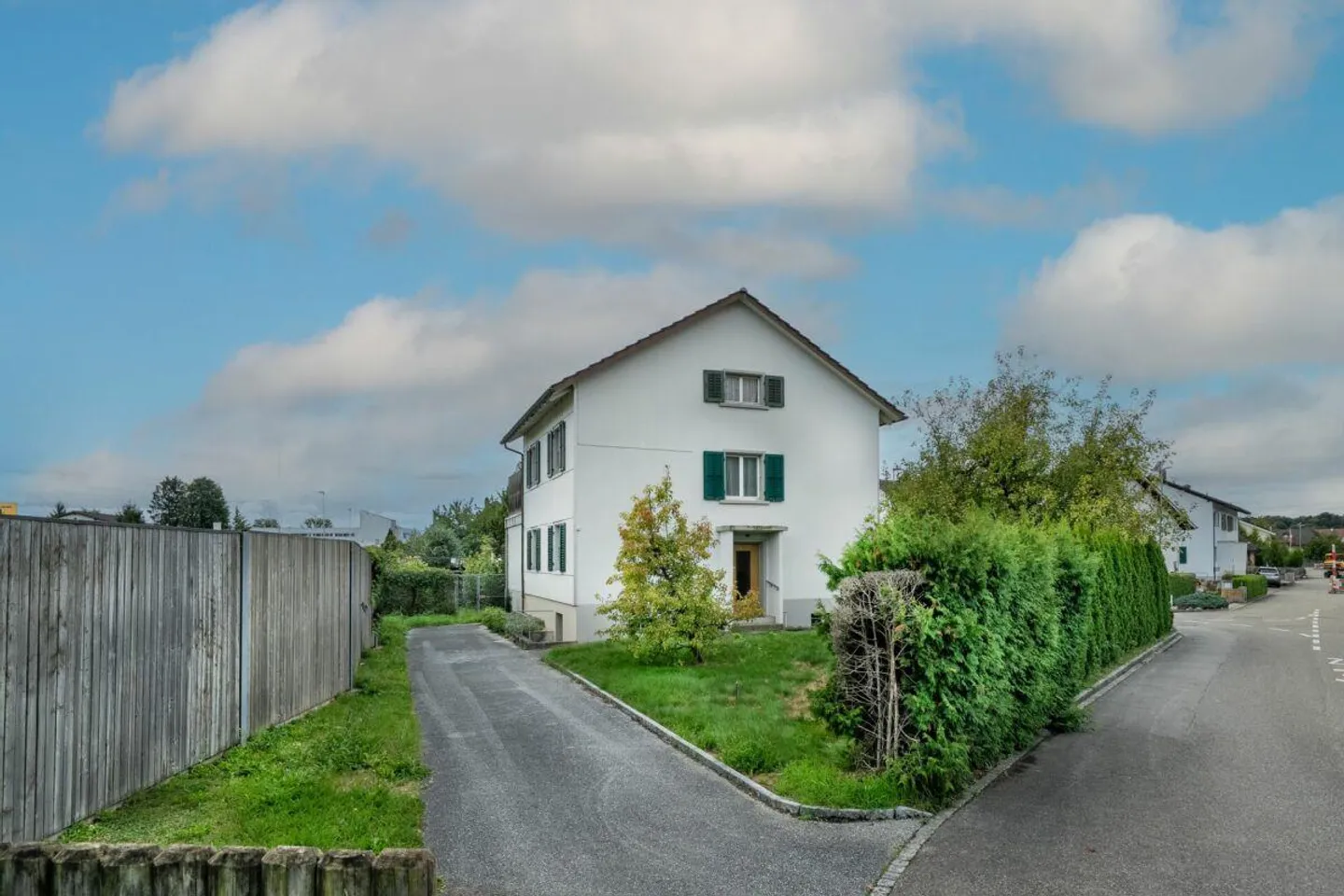 Freistehendes Haus mit Garten - Foto 3 von 11