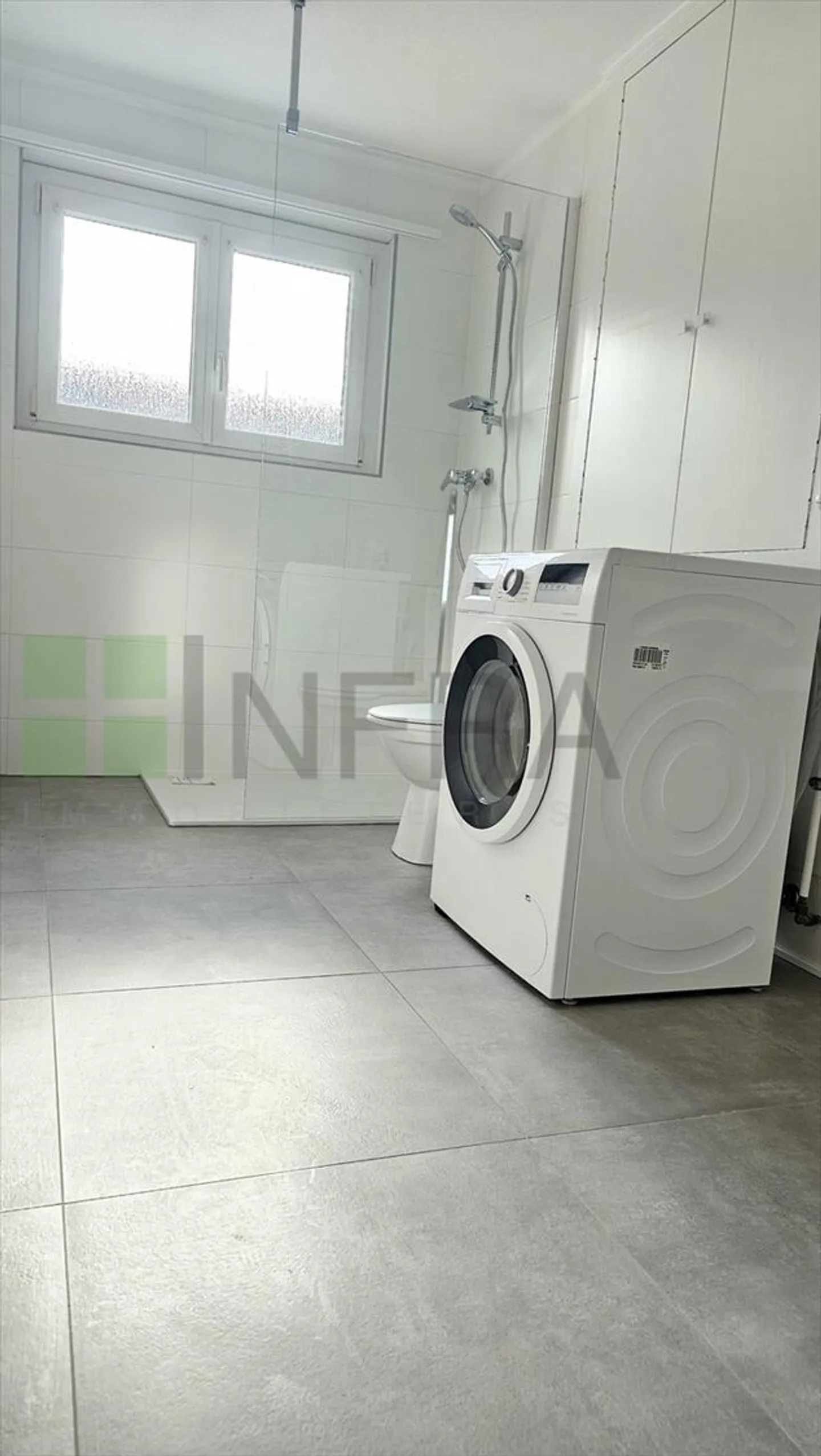 Large 2.5 rooms with garage, private laundry and garden! - Photo 7 of 13