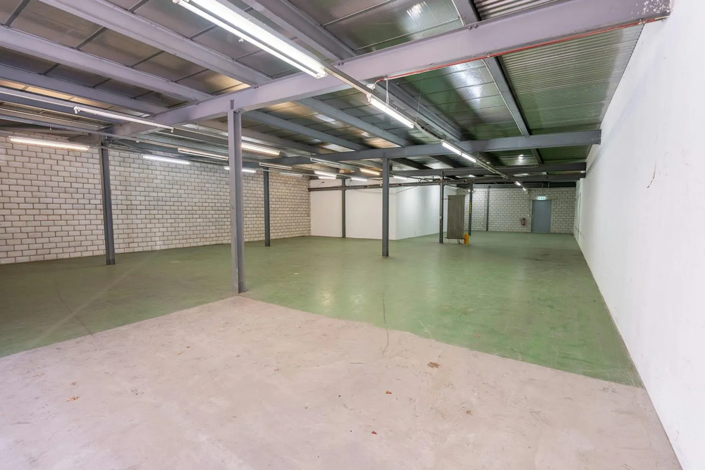 Commercial, Workshop, Storage Space - Photo 5 of 7