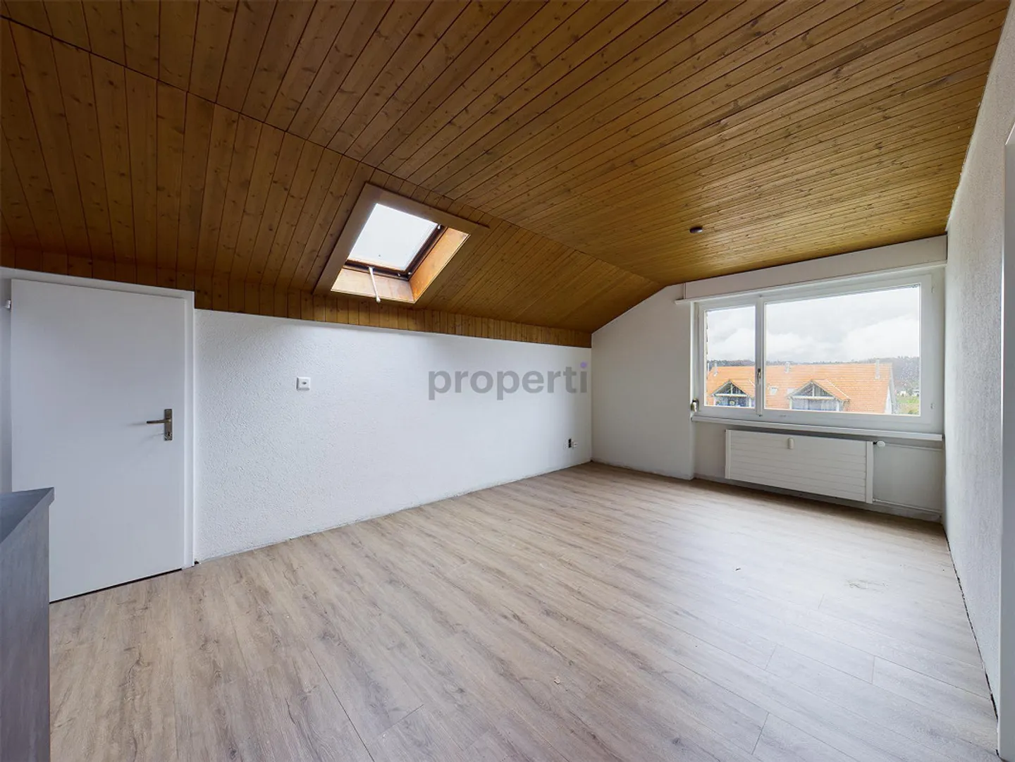 Helles Apartment mit offener Küche - Foto 1 von 7