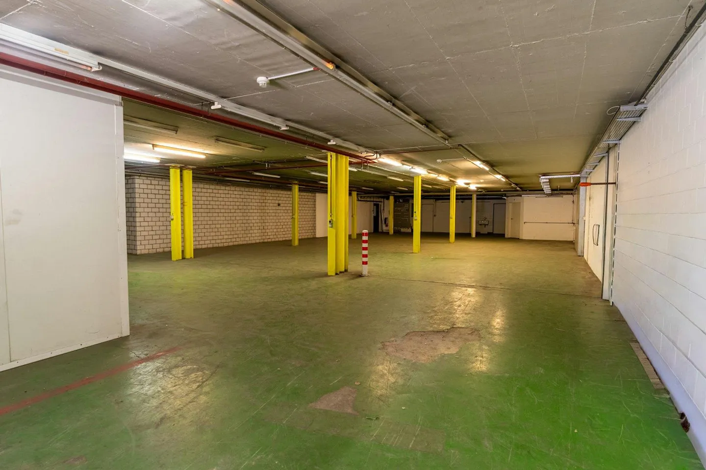 Commercial, Workshop, Storage Space - Photo 7 of 7
