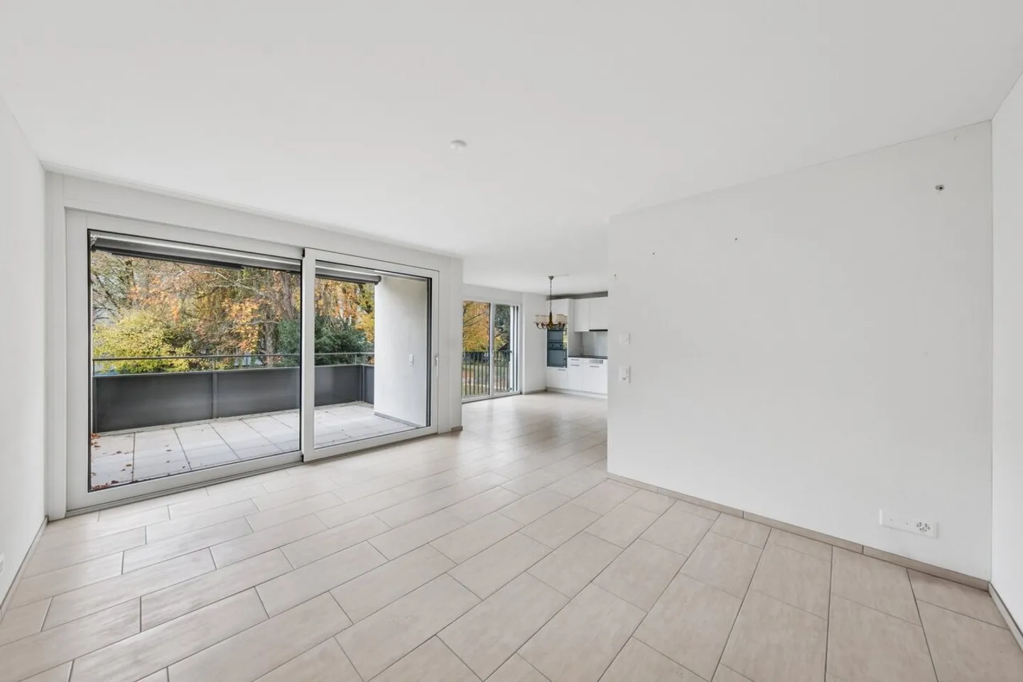 Vivre avec confort - Appartement neuf dans un environnement attrayant - Photo 2 sur 7