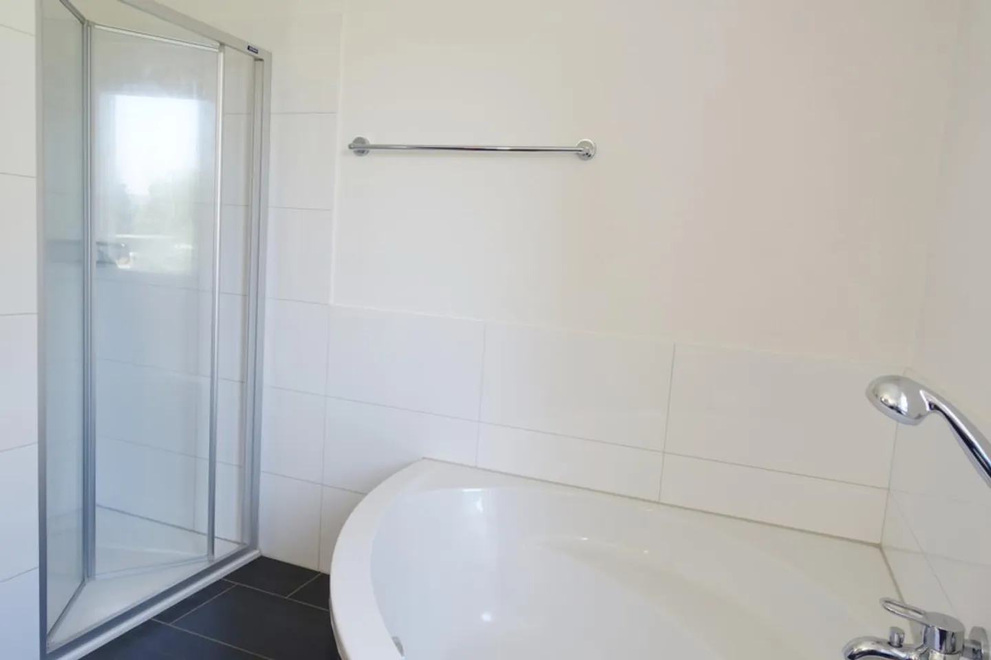 Appartamento moderno in un ambiente idilliaco e tranquillo - Foto 9 di 10