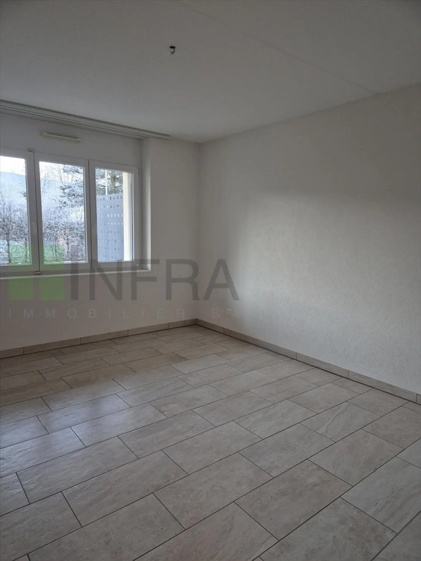2,5-Zimmer-Wohnung von 65m2 im Erdgeschoss - Foto 6 von 12