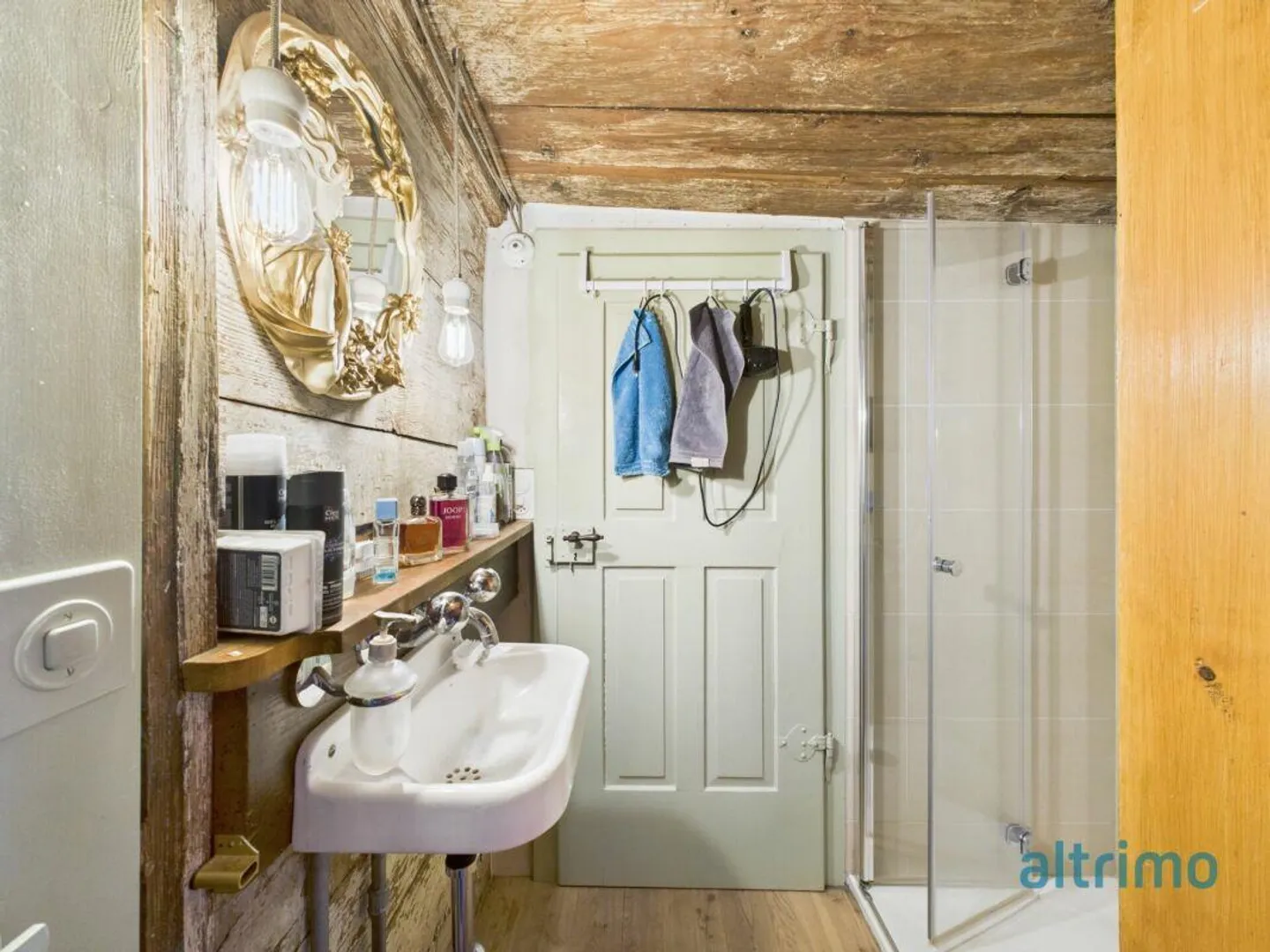 Due camere in affitto nel cuore di Appenzell! - Foto 4 di 11