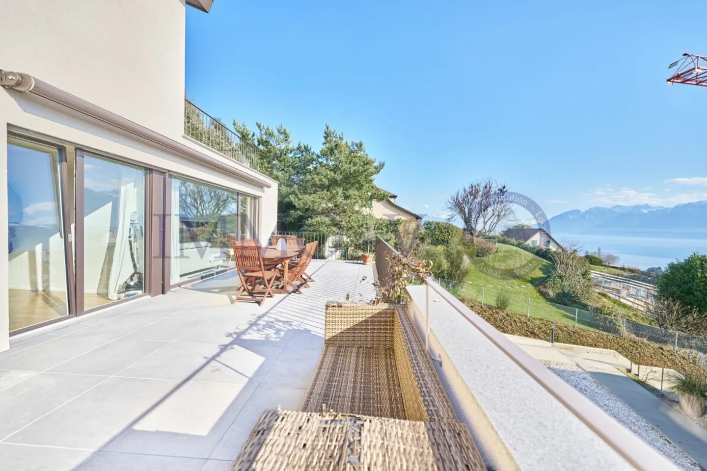 Moderne Wohnung mit großer Terrasse - Foto 2 von 9