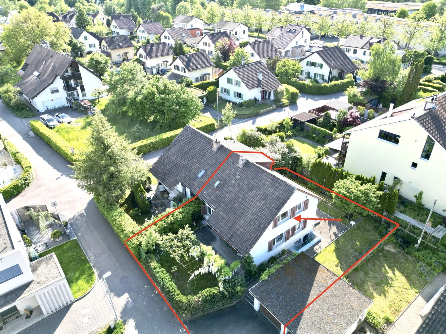 Family-friendly semi-detached house in a quiet residential area - Photo 1 of 25