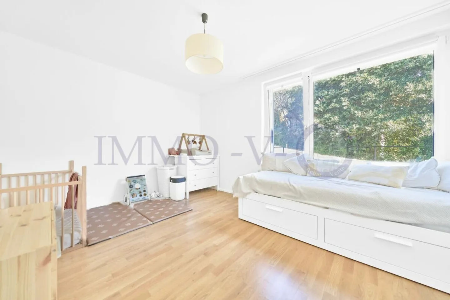 Moderne Wohnung mit großer Terrasse - Foto 7 von 9