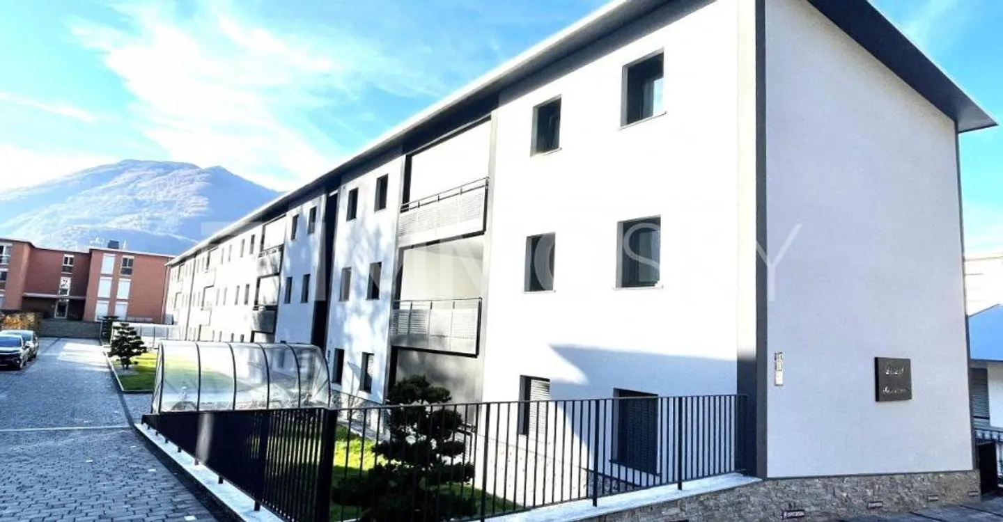 Moderna proprietà a reddito ed eleganza - Foto 5 di 5