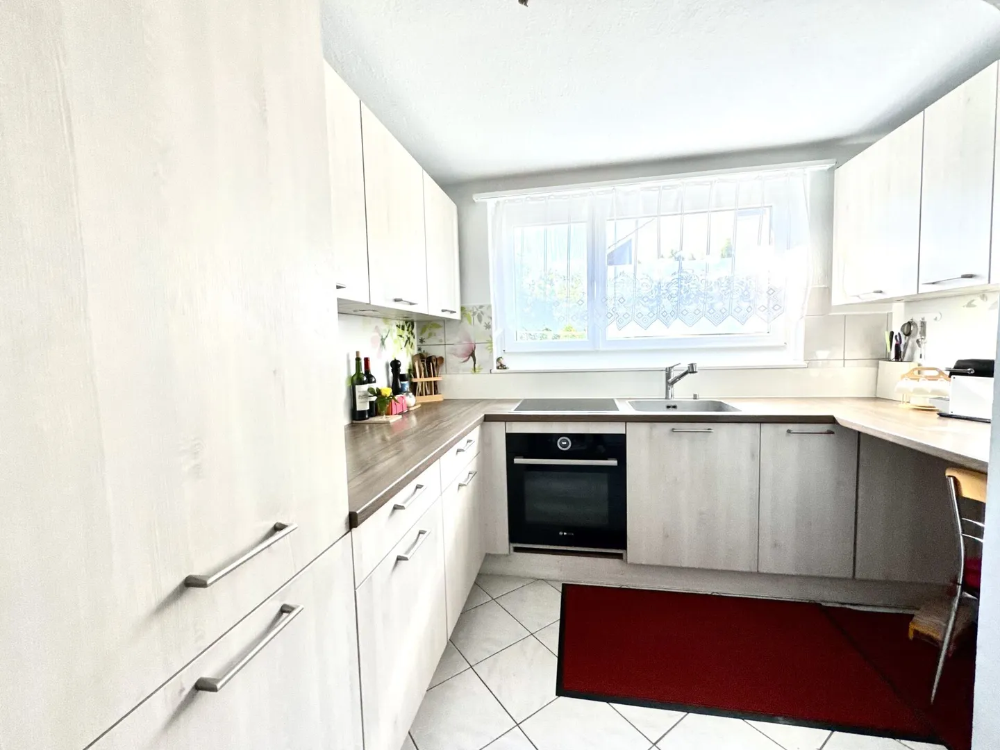 Family-friendly semi-detached house in a quiet residential area - Photo 7 of 25