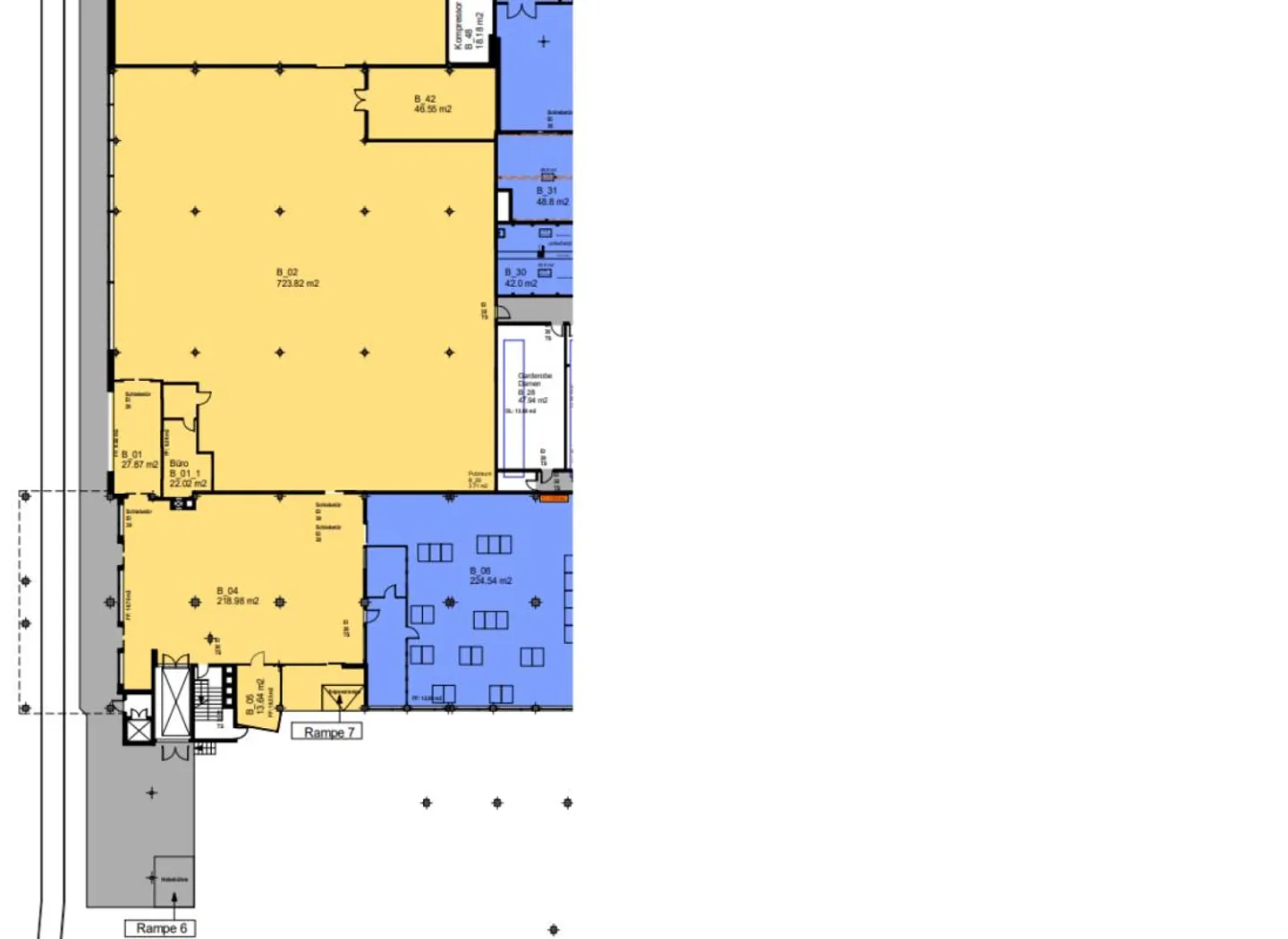Versatile commercial hall with ramp near the center ... - Photo 8 of 8