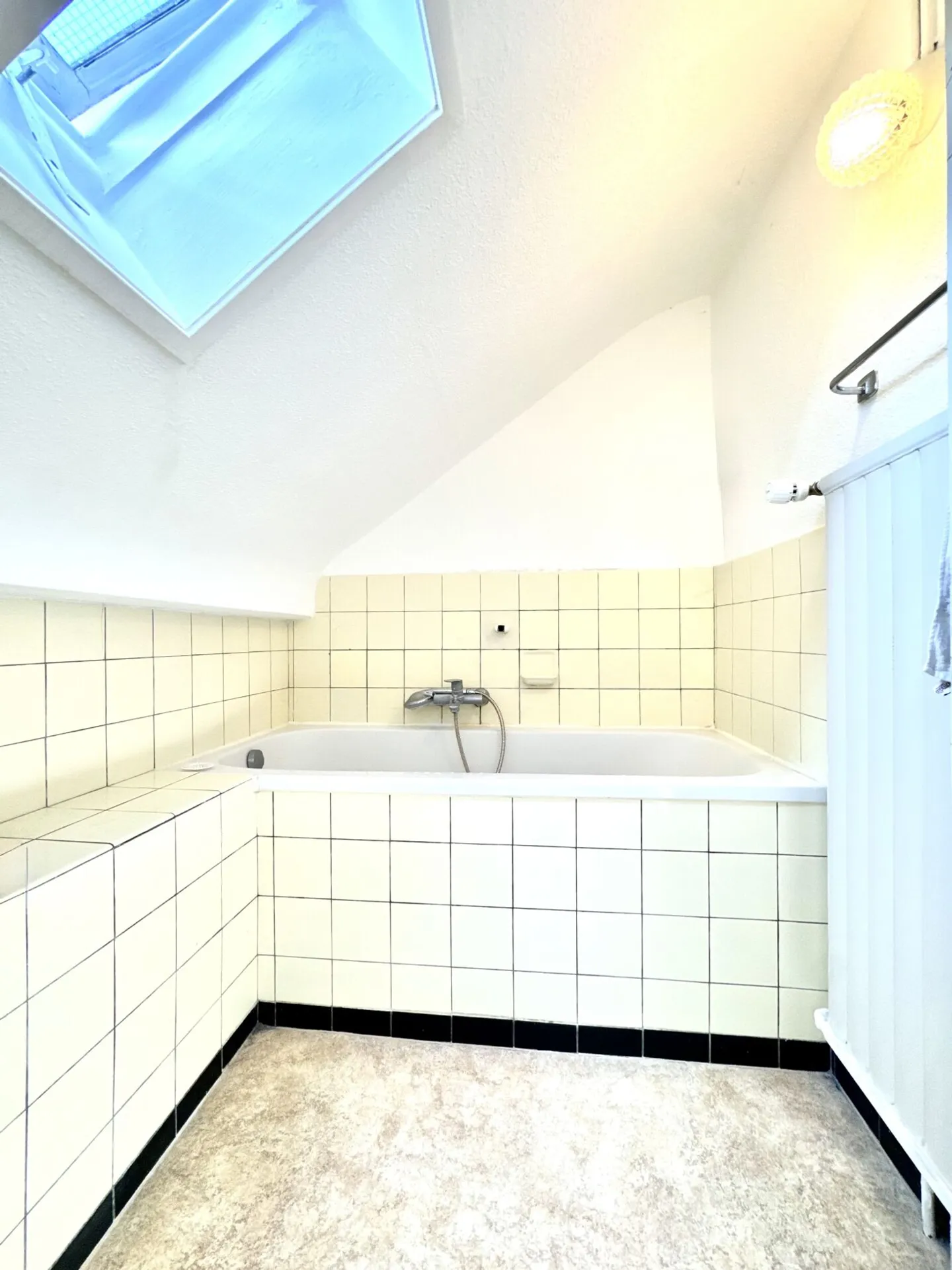 Family-friendly semi-detached house in a quiet residential area - Photo 19 of 25