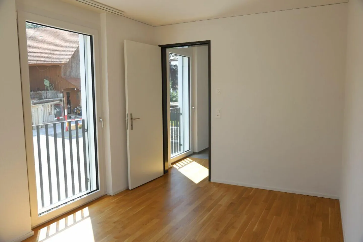 Moderno appartamento di 4,5 stanze con grande balcone! - Foto 5 di 13