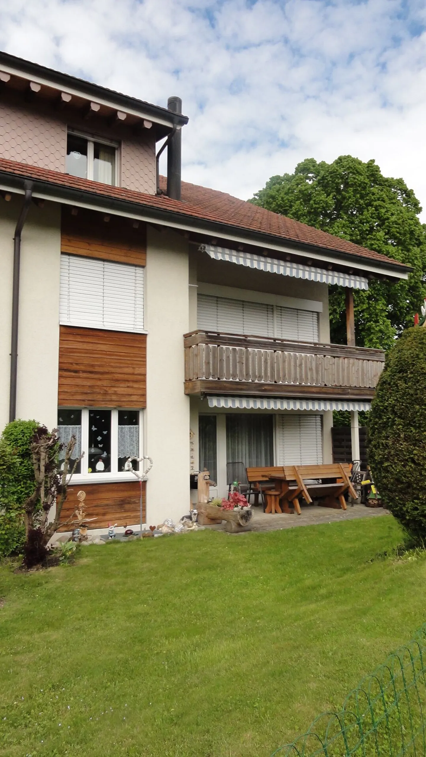 Appartamento familiare di 4 1/2 stanze al piano terra in una posizione tranquilla in una casa di 6 famiglie - Foto 11 di 12