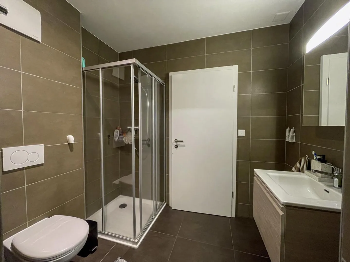 Rare property with two living areas - Villa with 3.5 rooms and apartment with 2.5 rooms - for private or investment purposes - Photo 13 of 17
