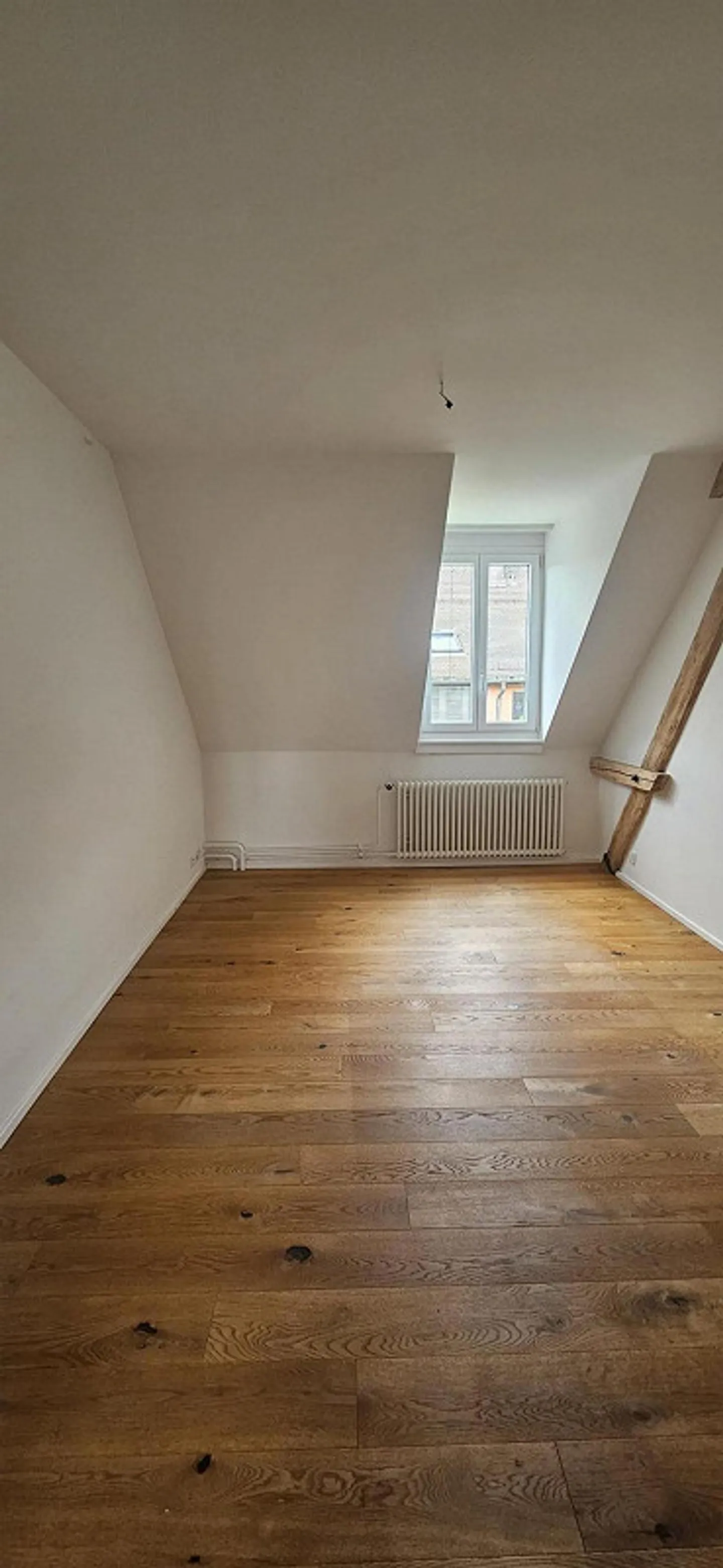 Charming 3.5-room maisonette apartment in Zurich - Photo 8 of 13