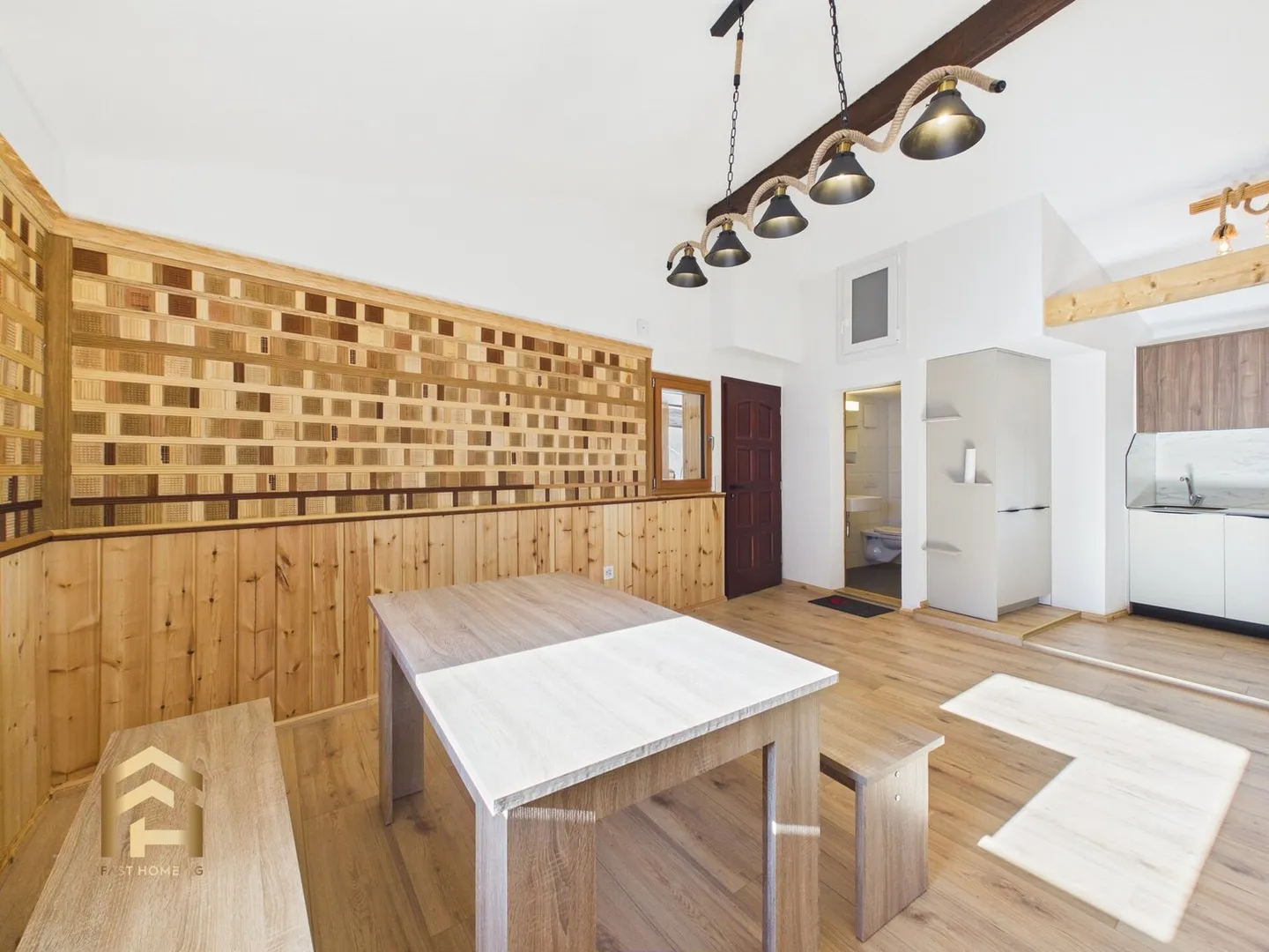 Comprehensively renovated Valais house with two separate living units - Photo 4 of 13