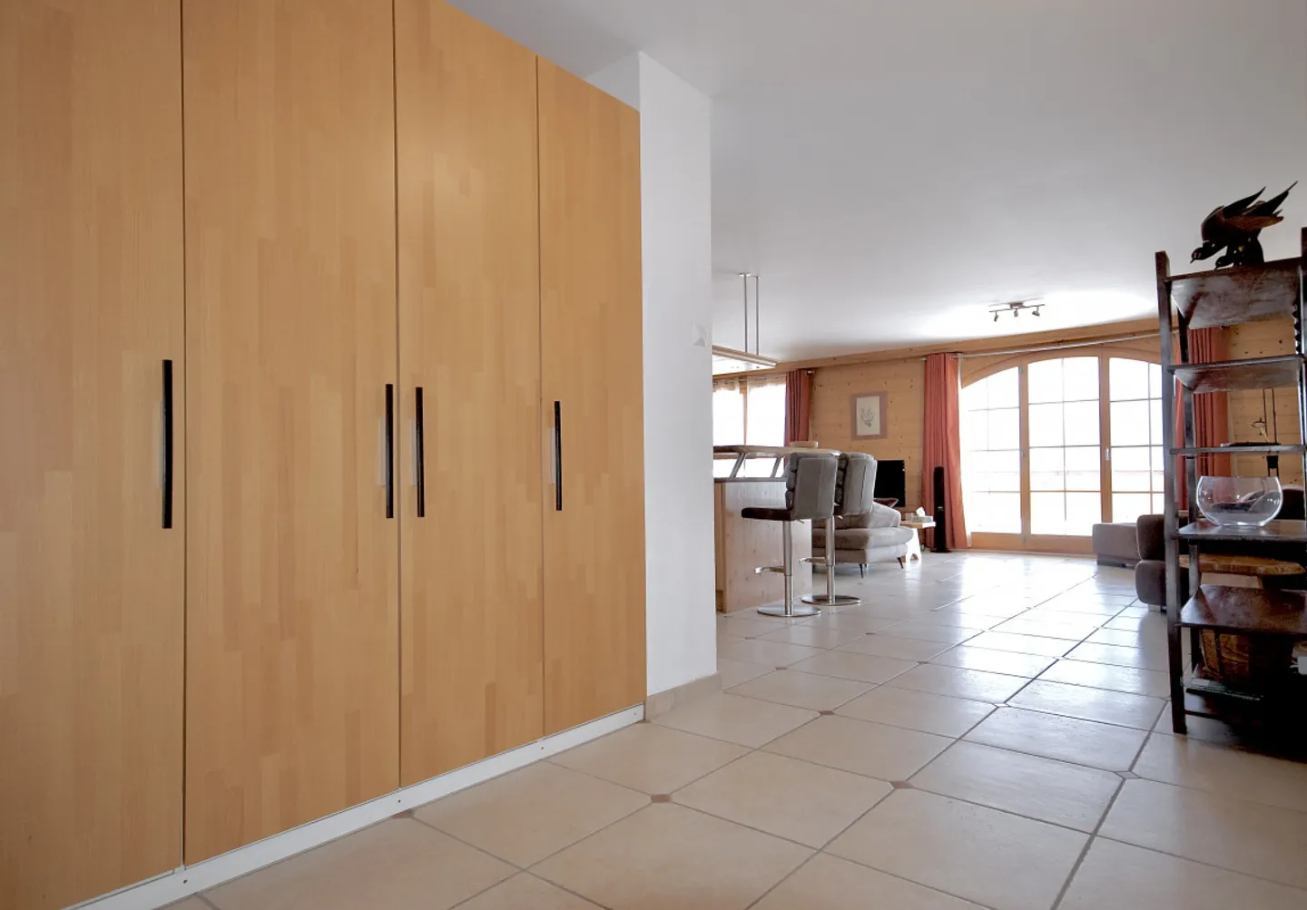 Appartement Charmant avec Vue Alpestre - Photo 5 sur 11