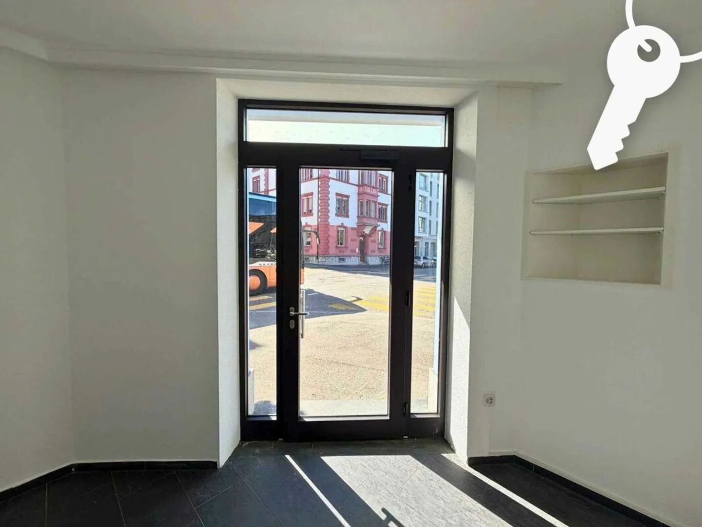 The Opportunity: Compact Retail Space at the Entrance of Solothurn - Photo 5 of 7