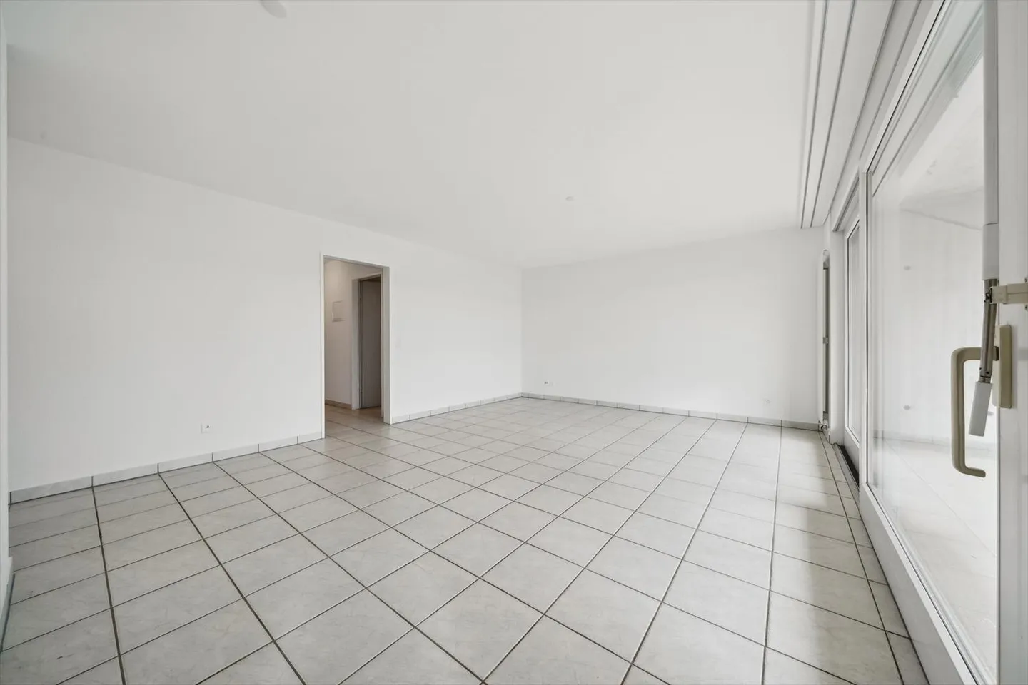 Bel appartement de 4,5 pièces - Jusqu'à 3 mois de loyer gratuit ! - Photo 3 sur 13