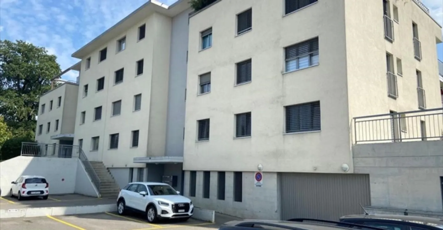 Edificio ad uso misto in affitto - Foto 1 di 6