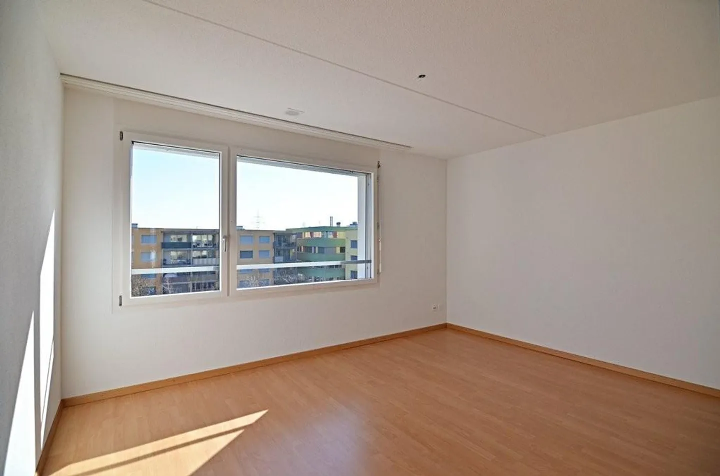 Geräumige 4.5-Zimmer-Wohnung - Foto 3 von 7