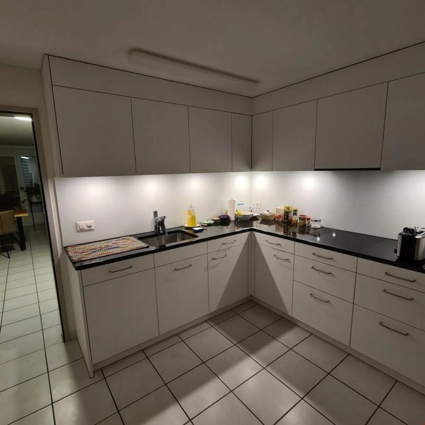 Ampio, luminoso appartamento 3.5 locali 95m2 - Foto 3 di 14