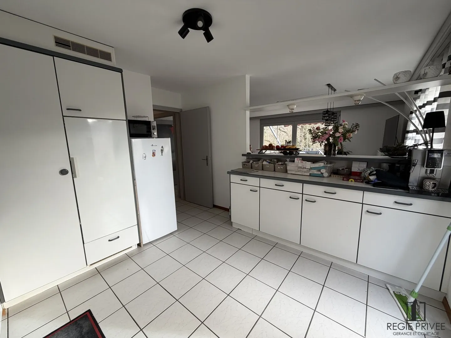 Appartamento di tre stanze al primo piano - Foto 7 di 12