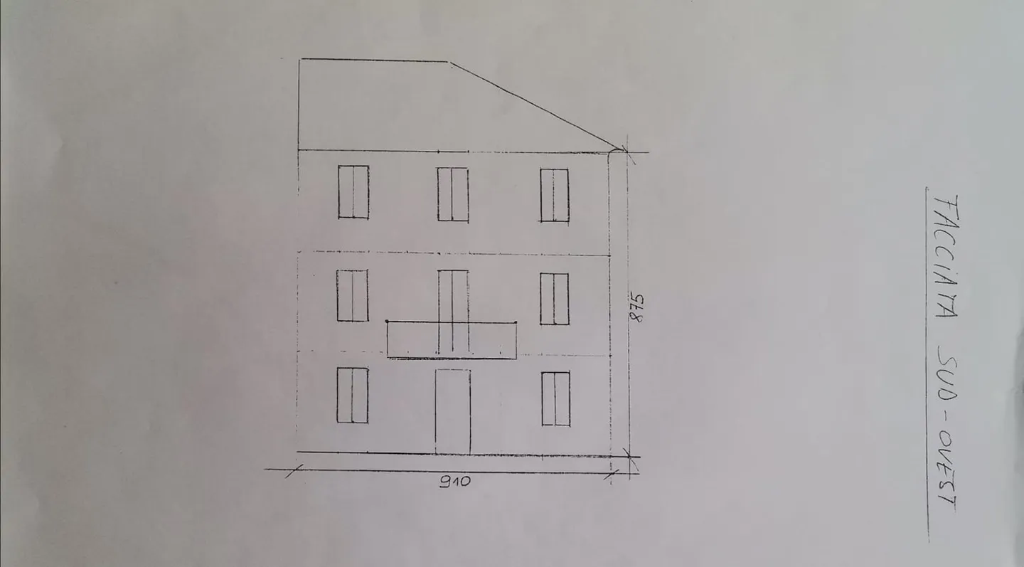 «Casa 4 livelli con giardino da ristrutturare / 4-geschossiges Dorfhaus mit Garten zum Ausbauen» - Foto 9 di 14
