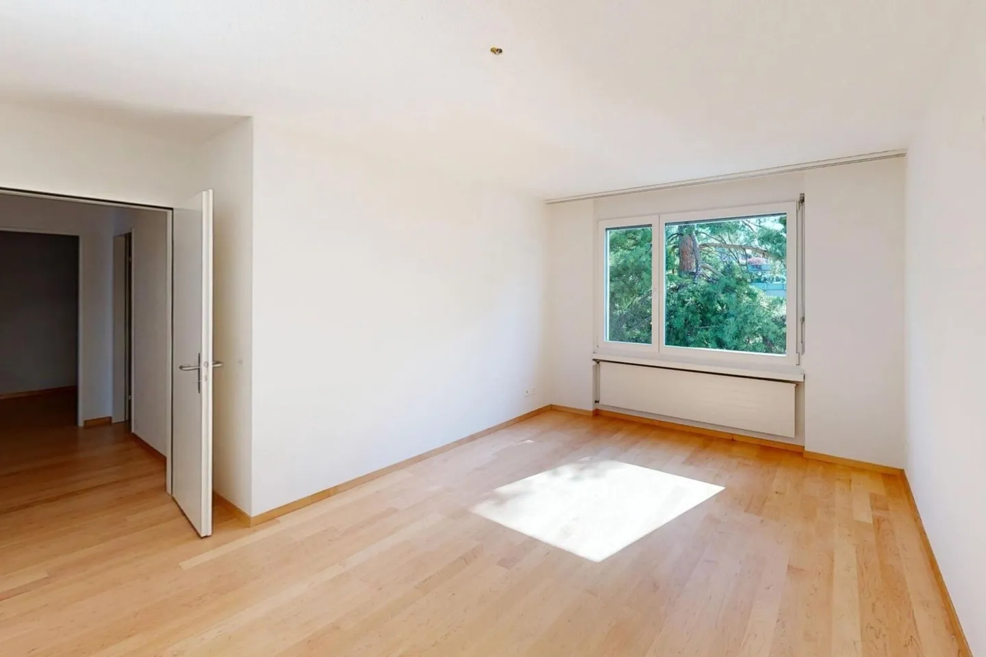RENTAL: 5-room penthouse with huge terrace and panoramic lake view - Photo 12 of 19