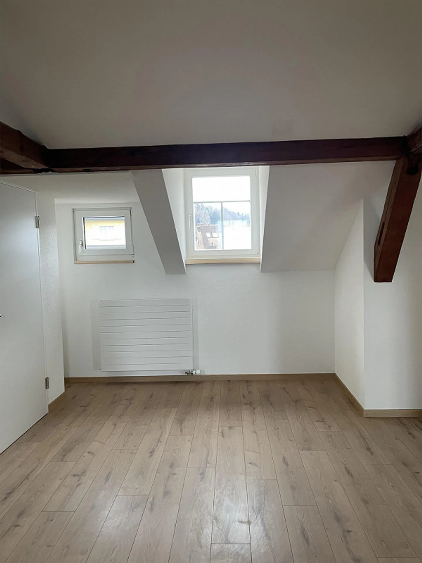 2.5-room apartment in the attic for rent in a central location - Photo 4 of 8