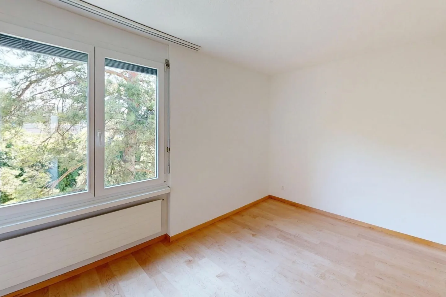 RENTAL: 5-room penthouse with huge terrace and panoramic lake view - Photo 14 of 19