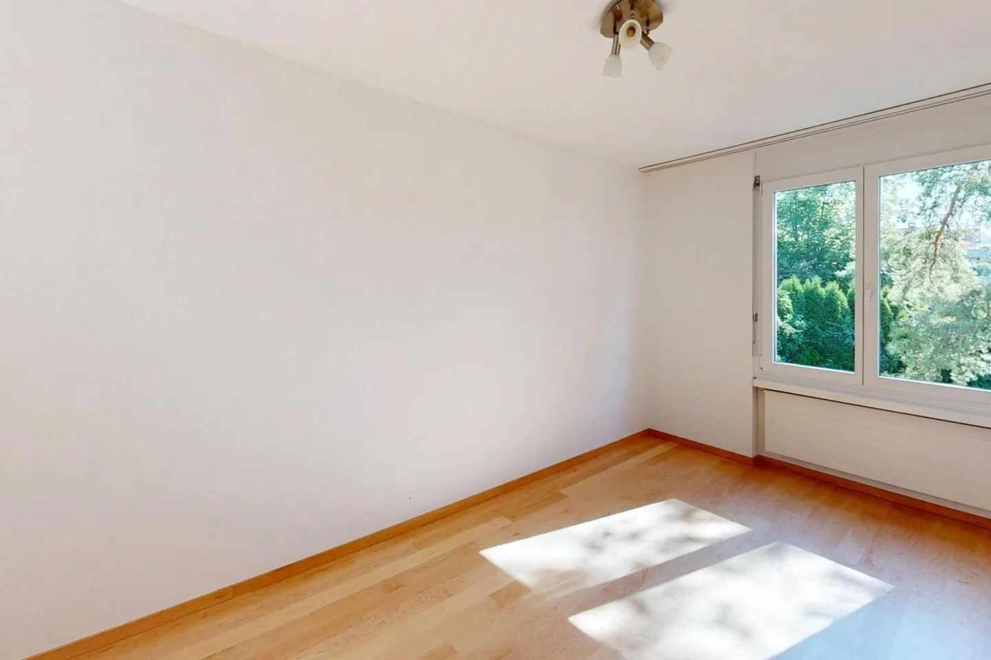 RENTAL: 5-room penthouse with huge terrace and panoramic lake view - Photo 15 of 19