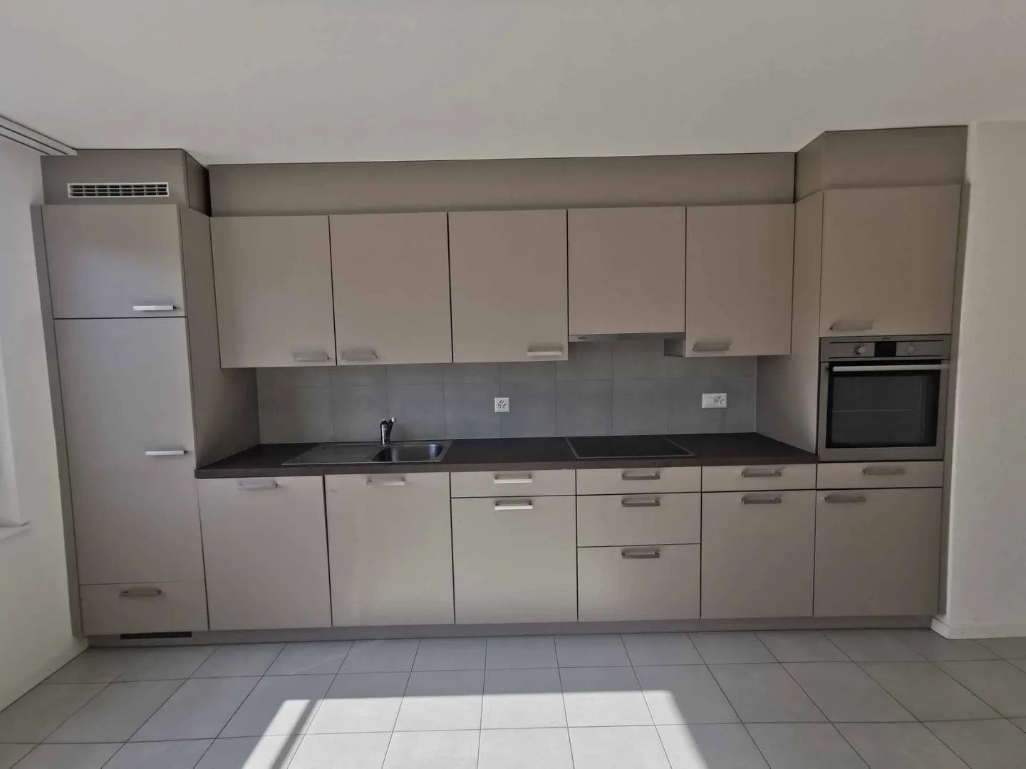Appartamento Moderno Vicino alla Stazione - Foto 4 di 8
