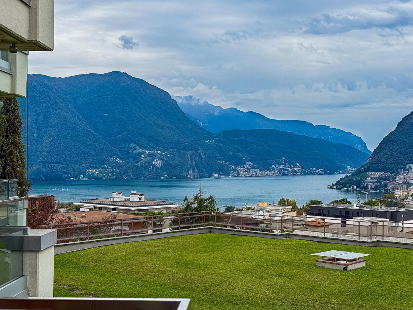 3.5 Zimmer zum Renovieren mit Seeblick in Massagno - Foto 5 von 7