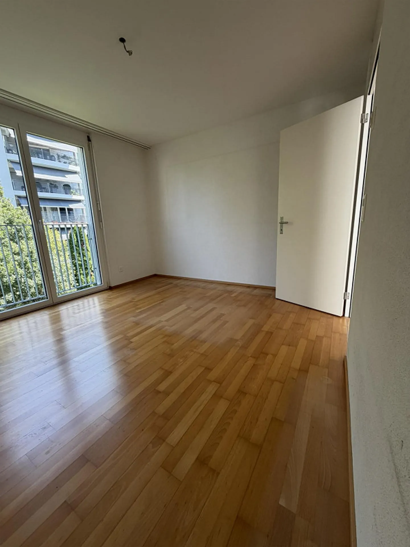 Grosszügige 4.5 Zimmerwohnung - Foto 6 von 9