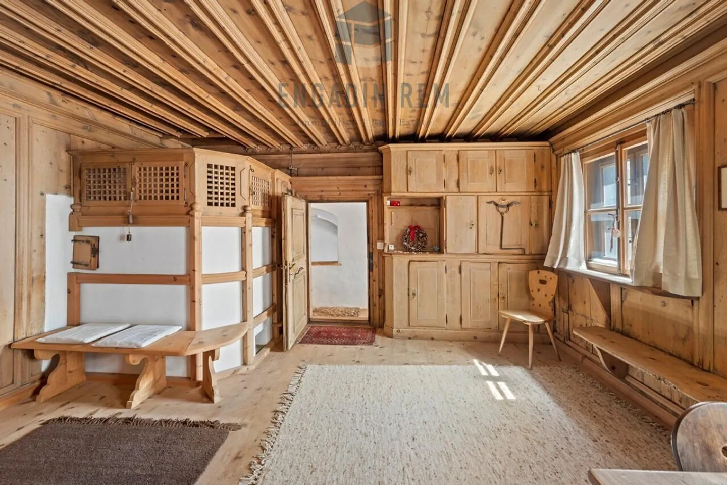 An architectural unique piece in the heart of Engadin - Photo 4 of 7