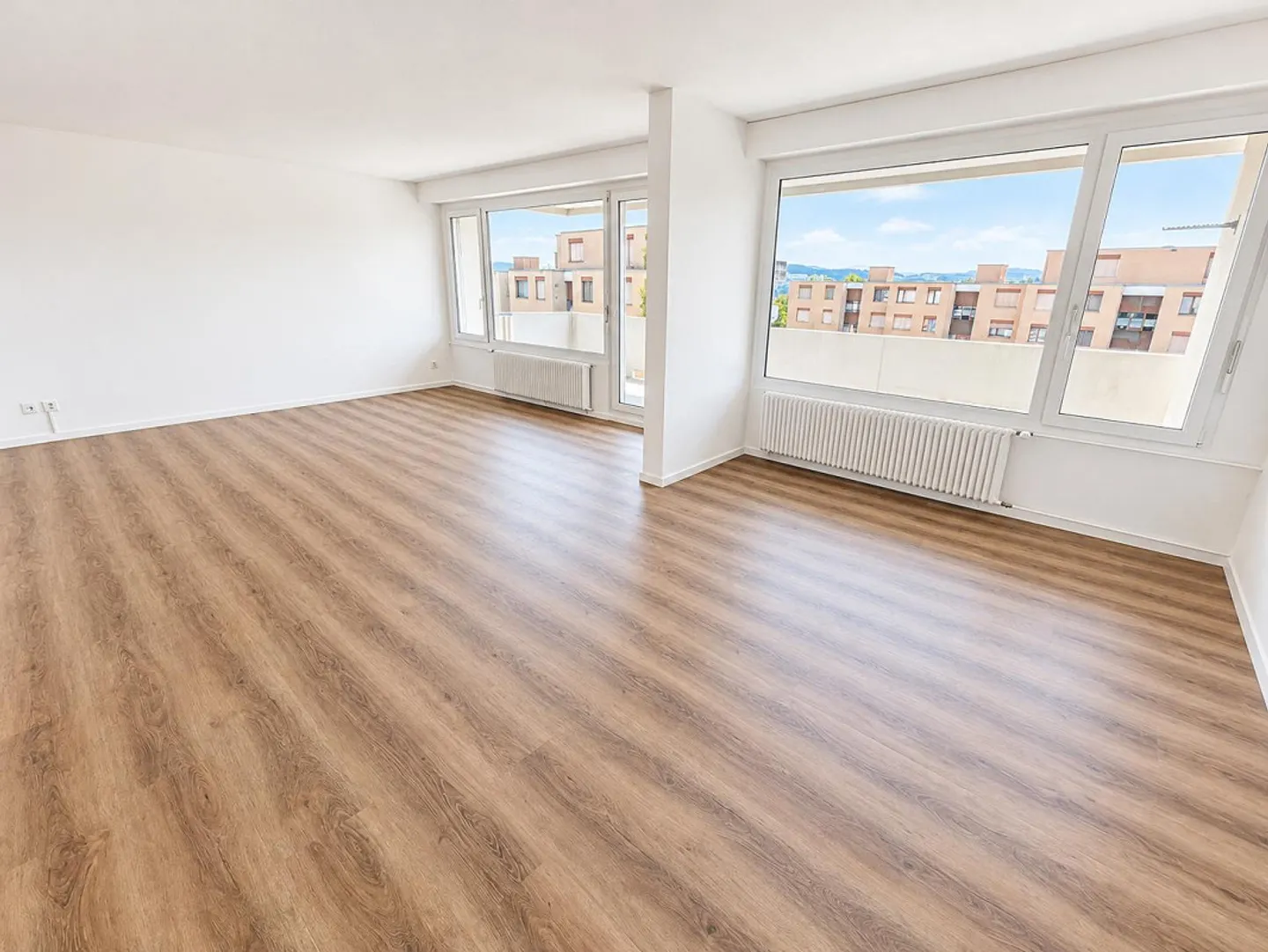 Appartamento ristrutturato con vista soleggiata - Foto 3 di 11
