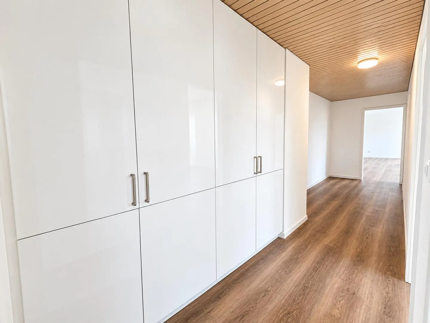 Appartamento ristrutturato con vista soleggiata - Foto 9 di 11