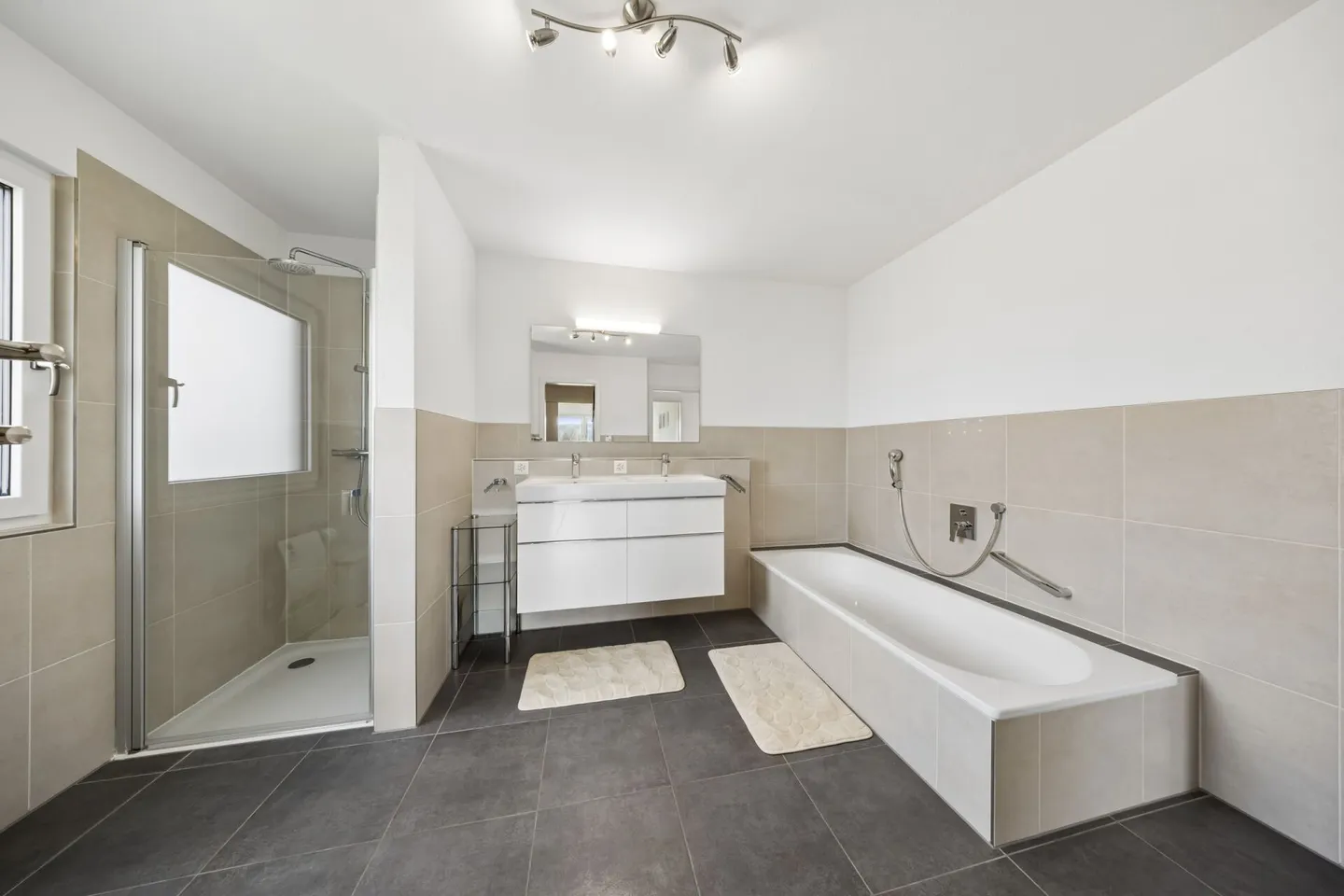 YOUR OWN HORSE PARADISE IN SUNNY KLETTGAU - Photo 9 of 10