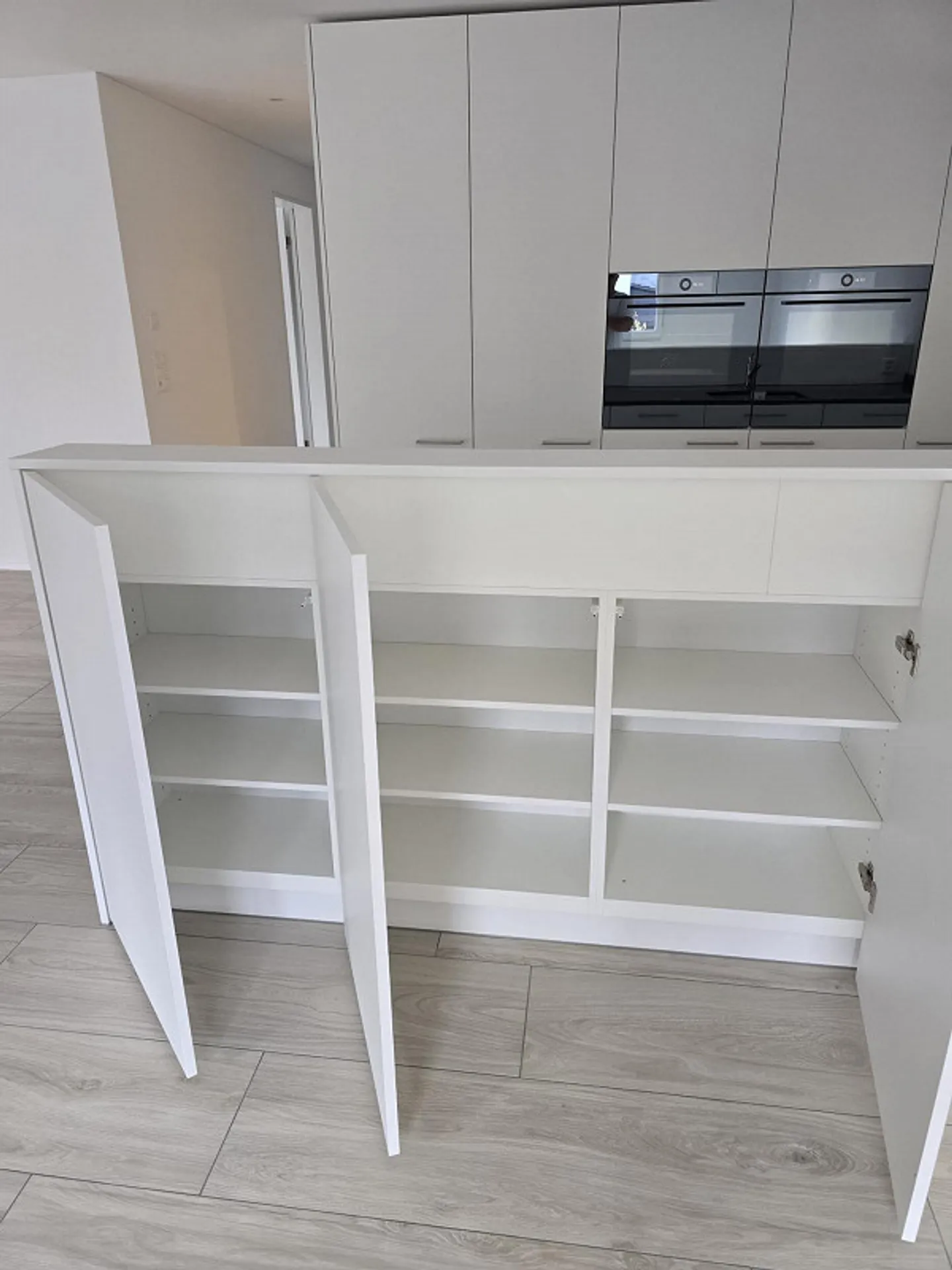 FIRST RENTAL: exclusive new 4.5-room apartment (116 m2) - Photo 2 of 11