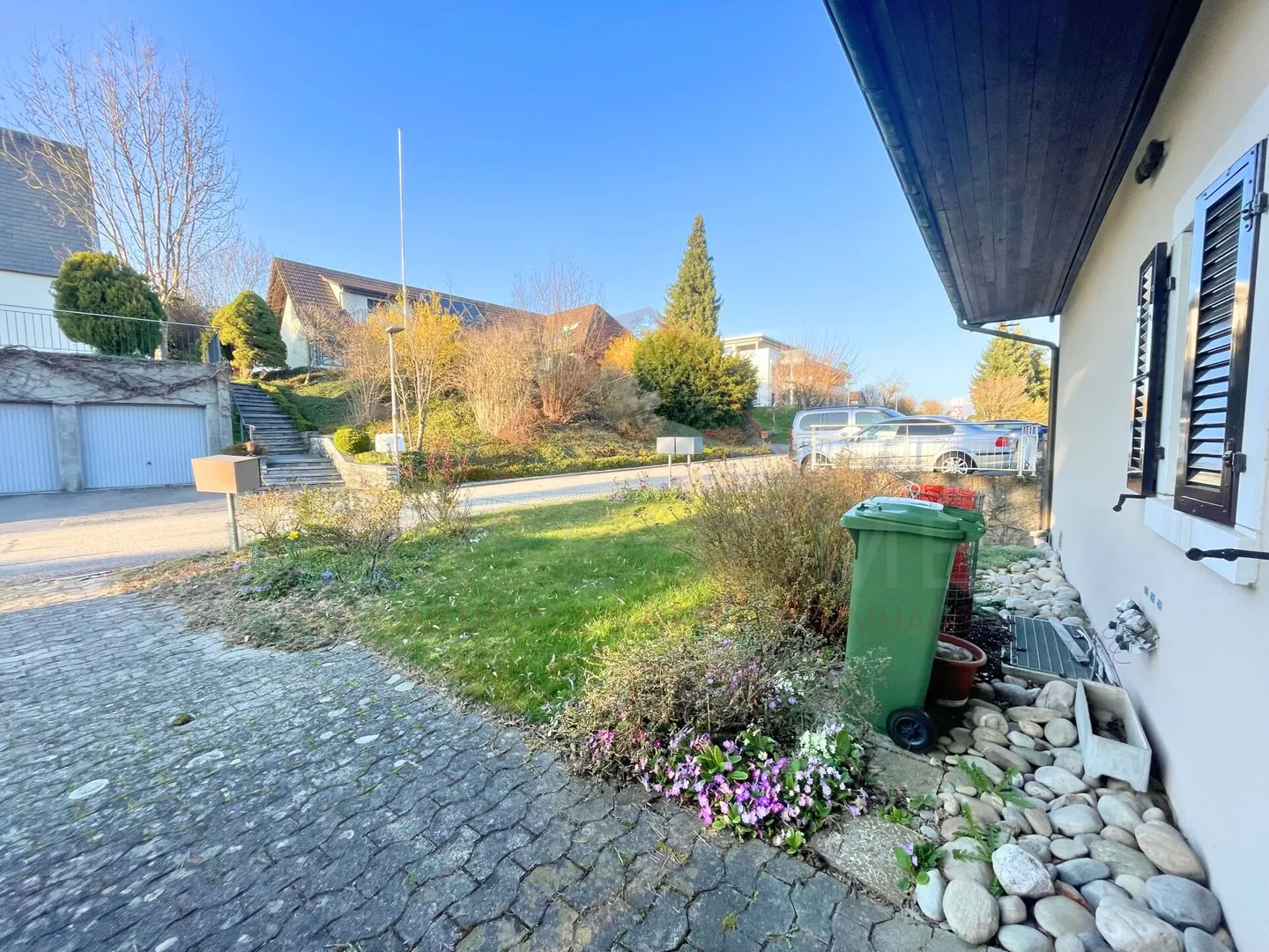 Living with a View - 5.5 Room House in the Best Location of Lohn-Ammannsegg - Photo 6 of 29