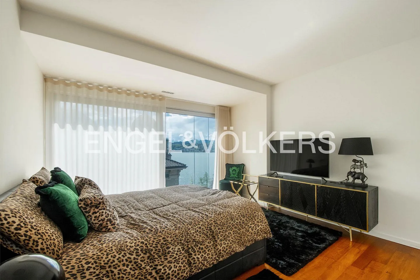 Attico di prestigio con vista lago - Foto 10 di 13