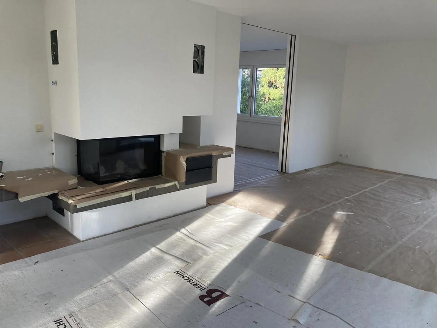 Casa unifamiliare indipendente di 6 stanze con giardino naturale - Foto 3 di 13