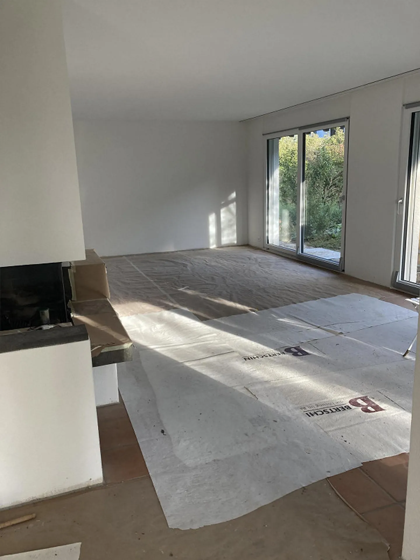 Casa unifamiliare indipendente di 6 stanze con giardino naturale - Foto 4 di 13