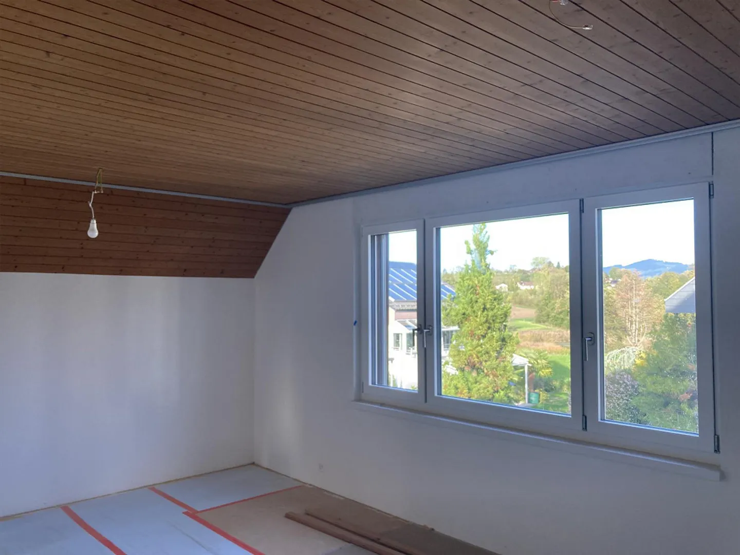 Casa unifamiliare indipendente di 6 stanze con giardino naturale - Foto 9 di 13