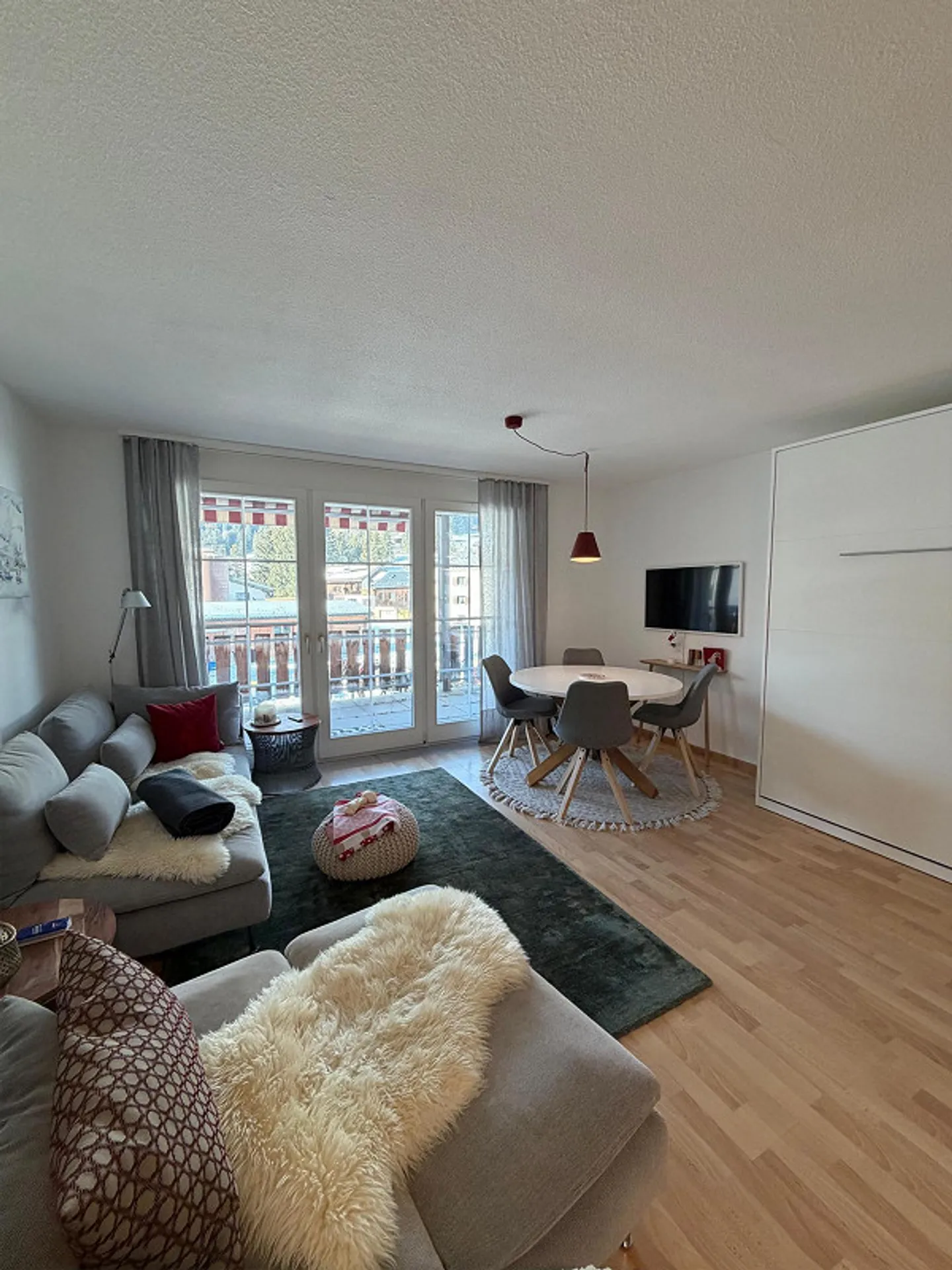 Sonnige 2,5 Zimmerwohnung in Valbella - Foto 2 von 10