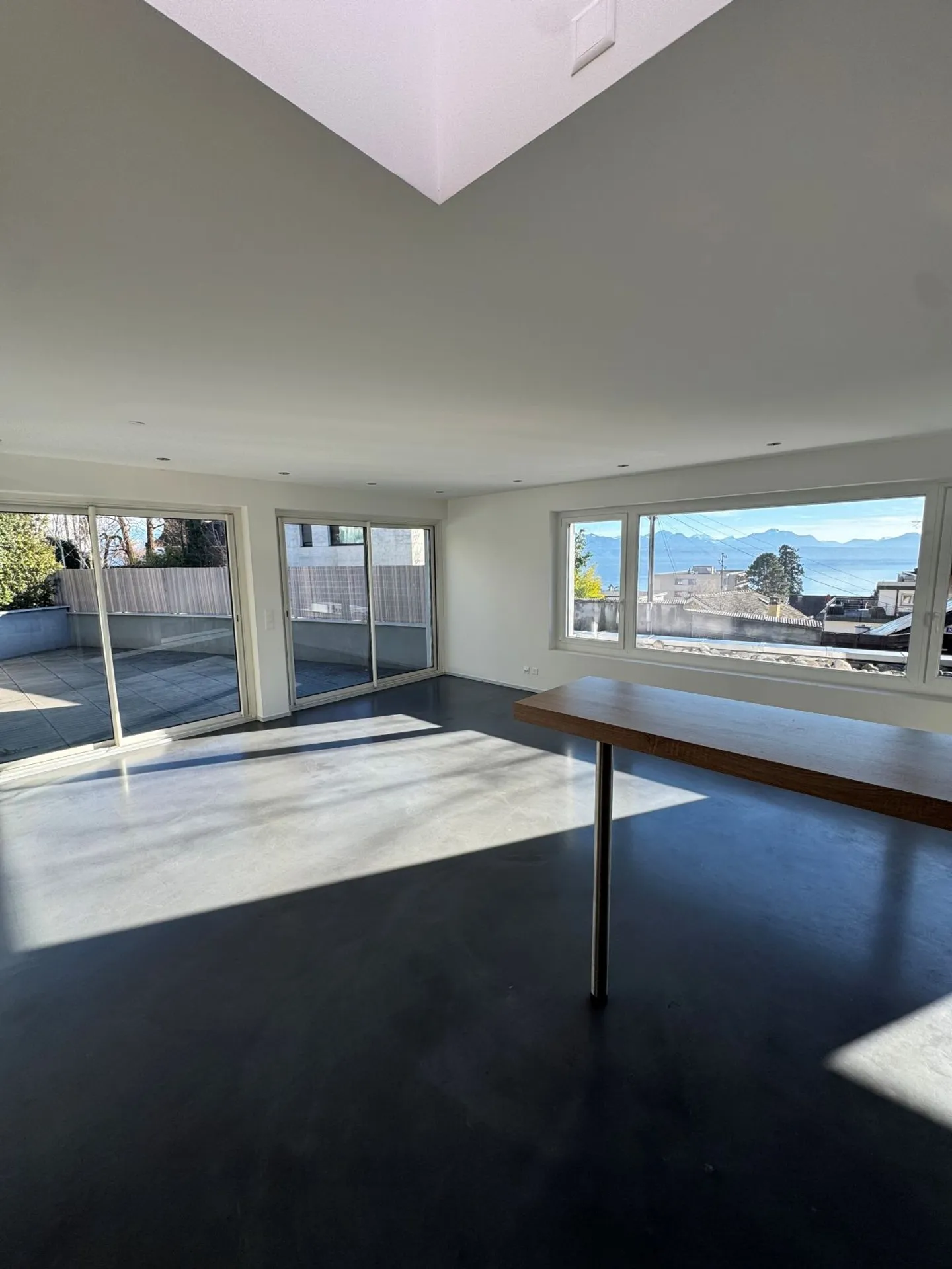 Modernes Apartment mit Terrasse - Foto 12 von 12